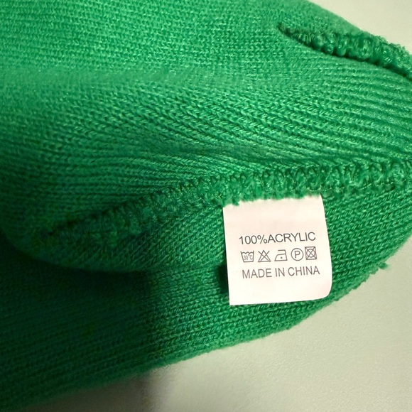 Cheerful Green Kids Beanie with Smiley Patch - Picture 2 of 2
